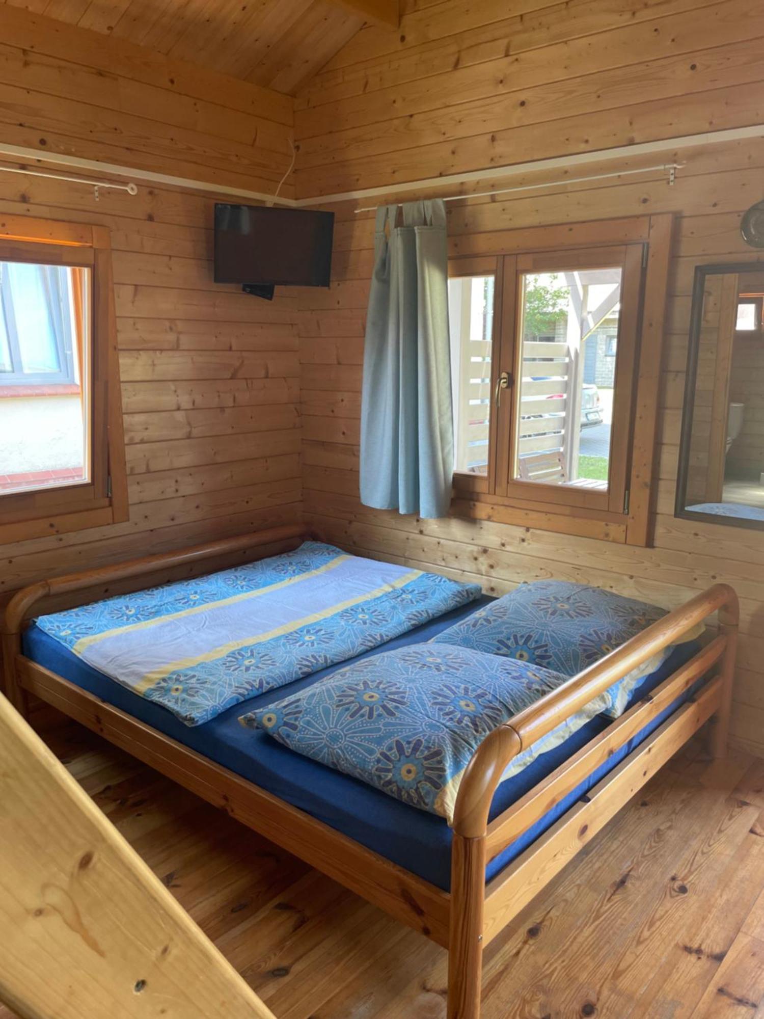 Pokoje I Domki Letniskowe Bros Dziwnow Luaran gambar
